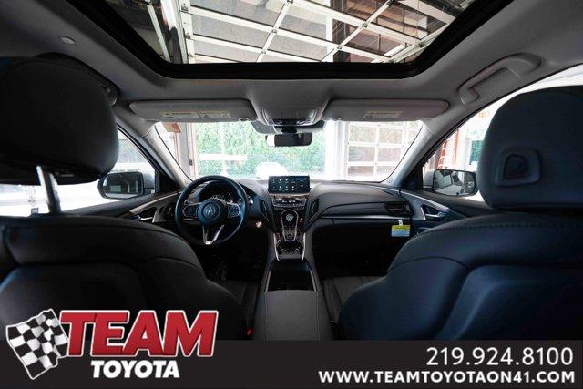 Photo of 2024 Lunar Silver Metallic Acura RDX