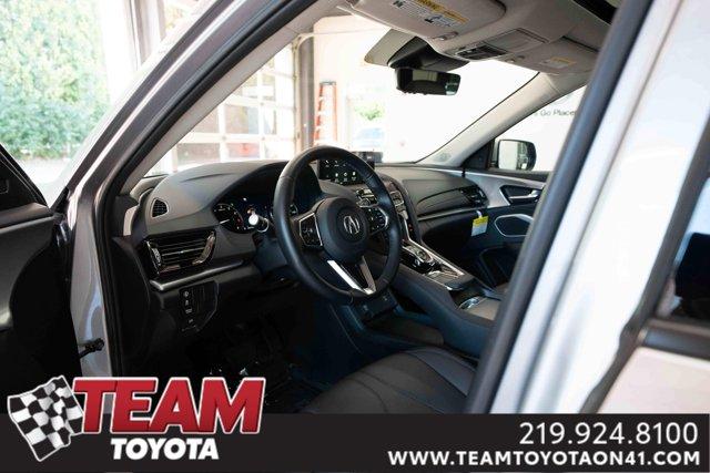 Photo of 2024 Lunar Silver Metallic Acura RDX