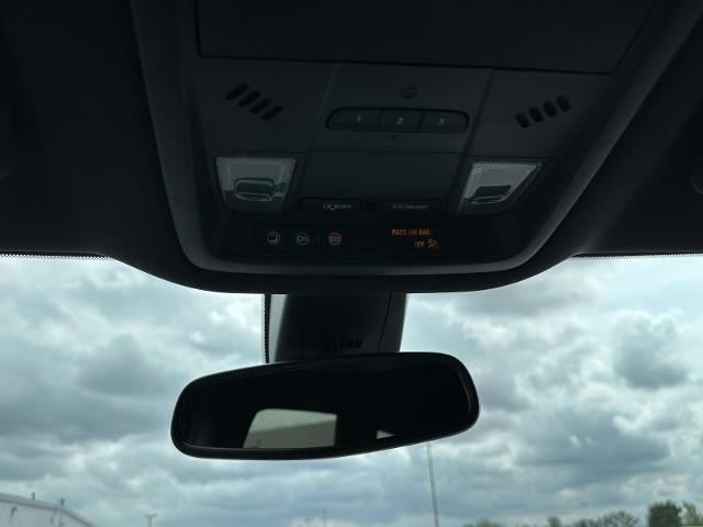 Photo of 2024 White Frost Tri-Coat Buick Enclave
