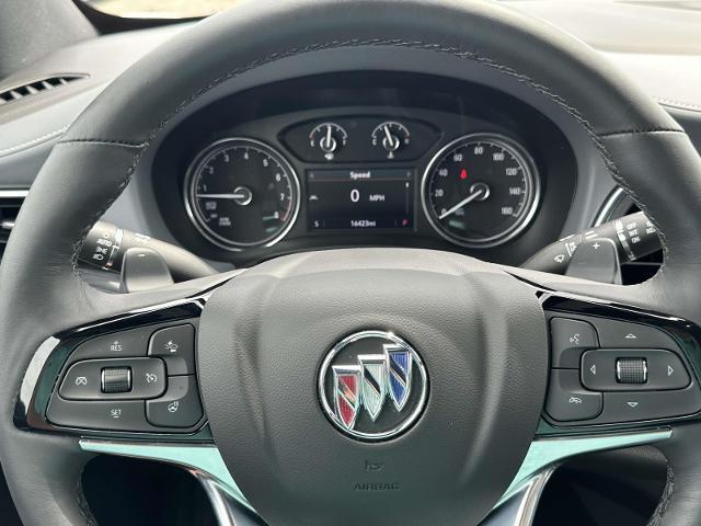 Photo of 2024 White Frost Tri-Coat Buick Enclave