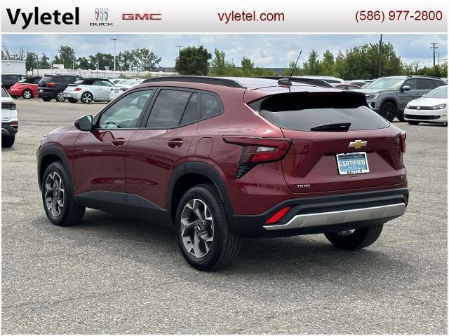 Photo of 2024 Crimson Metallic Chevrolet Trax