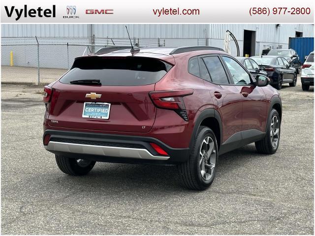 Photo of 2024 Crimson Metallic Chevrolet Trax