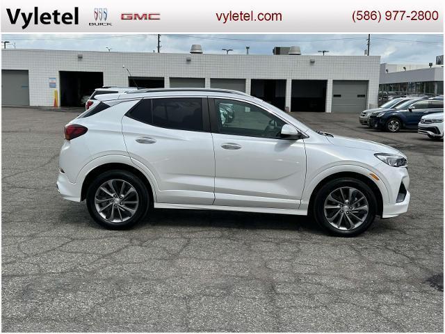 Photo of 2022 White Frost Tri-Coat Buick Encore GX