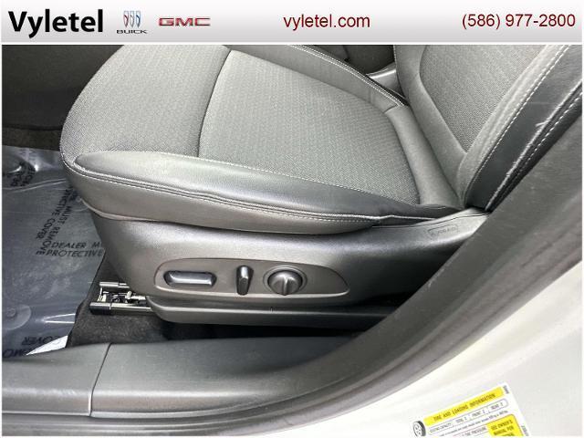 Photo of 2022 White Frost Tri-Coat Buick Encore GX