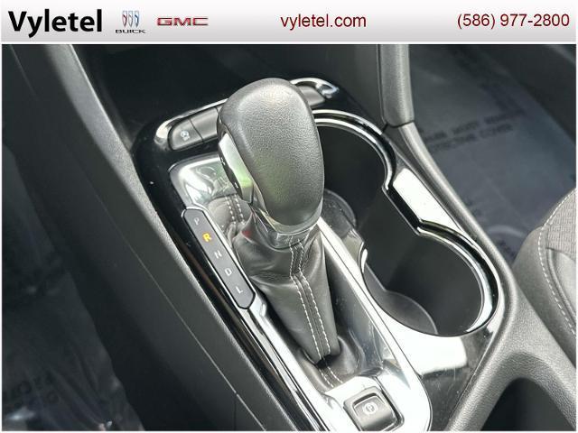 Photo of 2022 White Frost Tri-Coat Buick Encore GX