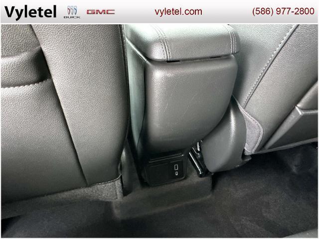Photo of 2022 White Frost Tri-Coat Buick Encore GX