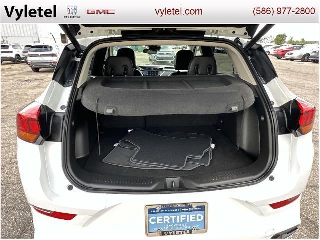 Photo of 2022 White Frost Tri-Coat Buick Encore GX