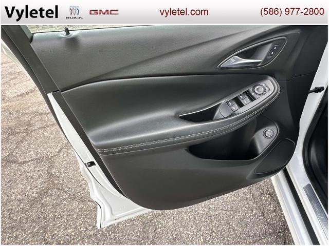 Photo of 2022 White Frost Tri-Coat Buick Encore GX