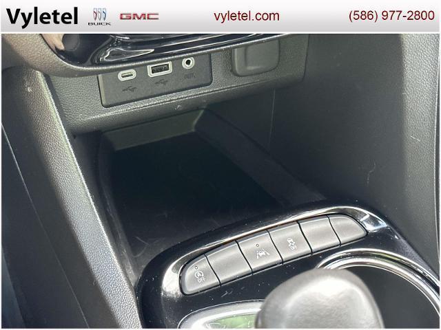 Photo of 2022 White Frost Tri-Coat Buick Encore GX