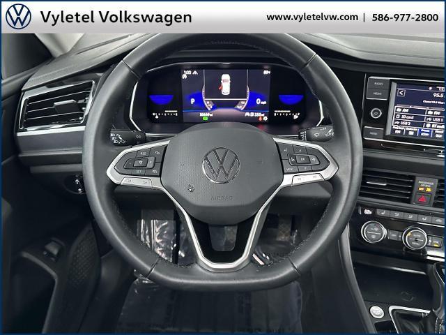 Photo of 2023 Opal White Pearl Effect Volkswagen Jetta