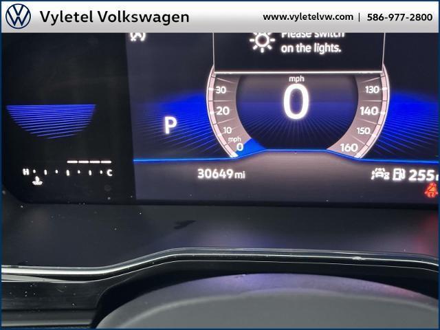 Photo of 2023 Opal White Pearl Effect Volkswagen Jetta