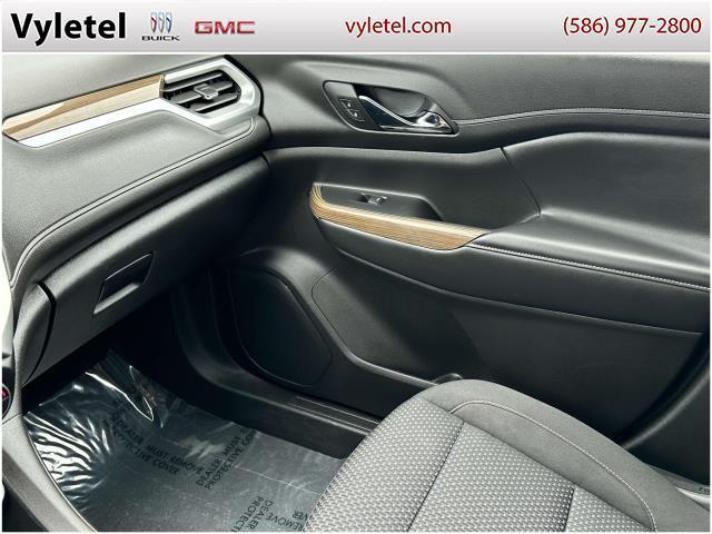 Photo of 2023 Summit White GMC Acadia