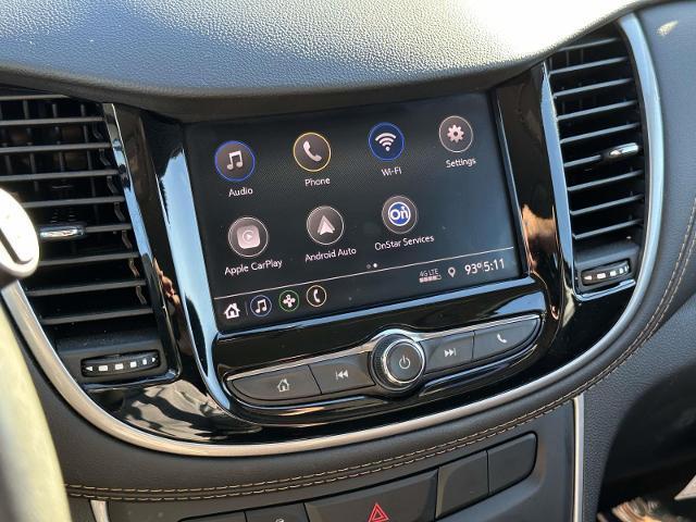Photo of 2022 Iridescent Pearl Tricoat Chevrolet Trax