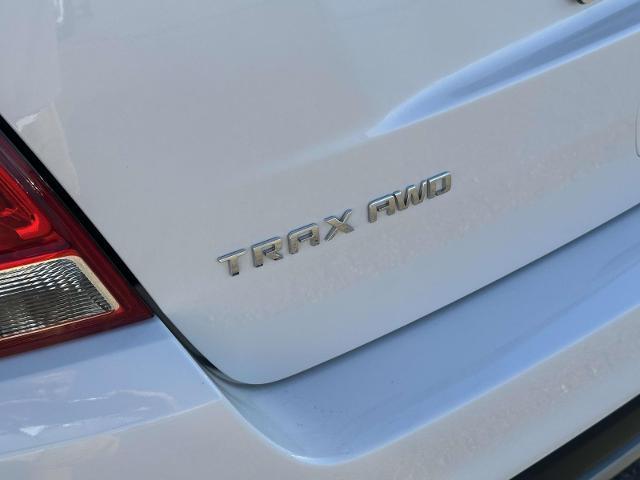 Photo of 2022 Iridescent Pearl Tricoat Chevrolet Trax