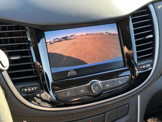 Photo of 2022 Iridescent Pearl Tricoat Chevrolet Trax