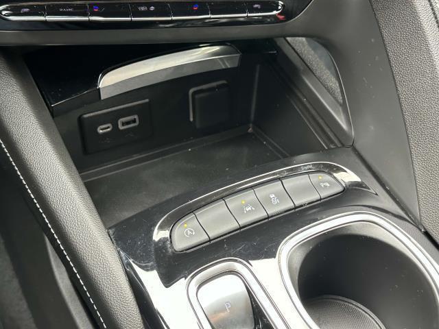 Photo of 2022 Sapphire Metallic Buick Envision