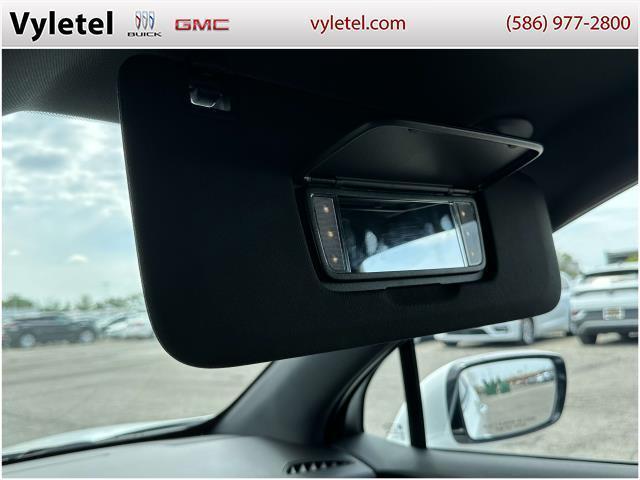Photo of 2024 White Frost Tri-Coat Buick Enclave