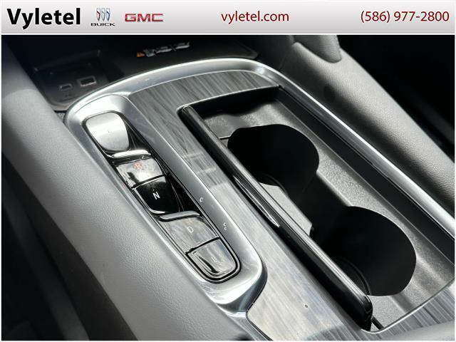 Photo of 2024 White Frost Tri-Coat Buick Enclave