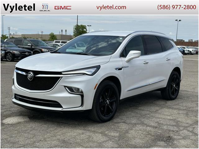 Photo of 2024 White Frost Tri-Coat Buick Enclave