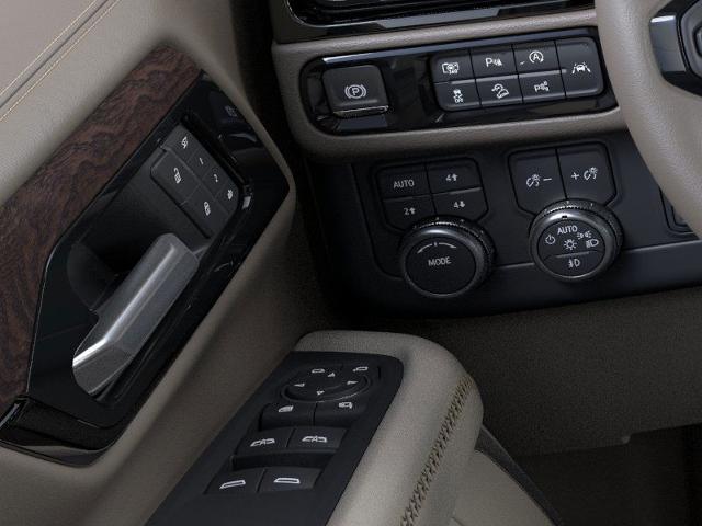 Photo of 2025 Summit White GMC Yukon