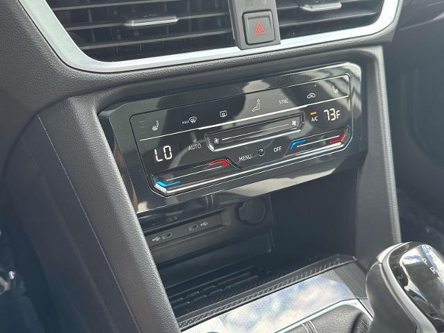 Photo of 2025 Pure White Volkswagen Taos