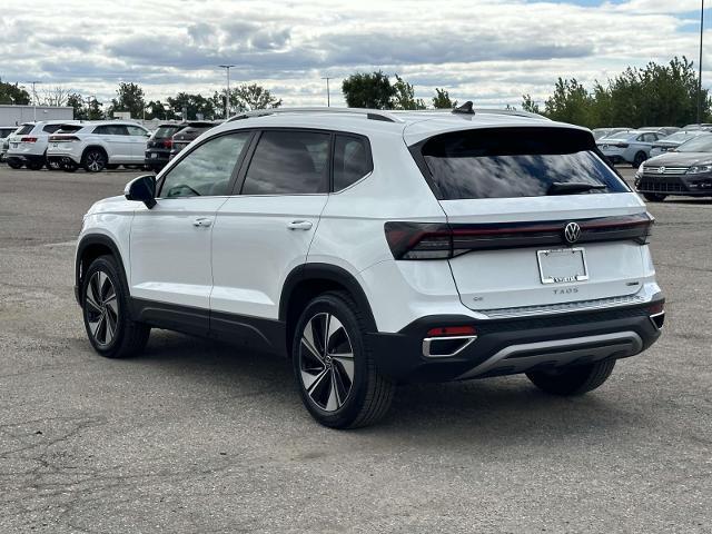 Photo of 2025 Pure White Volkswagen Taos
