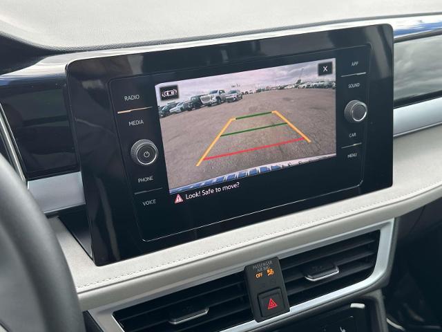 Photo of 2025 Pure White Volkswagen Taos