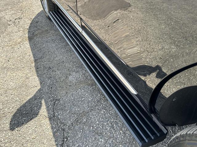 Photo of 2022 Onyx Black GMC Yukon