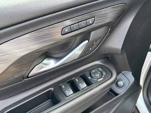 Photo of 2022 Quicksilver Metallic GMC Terrain