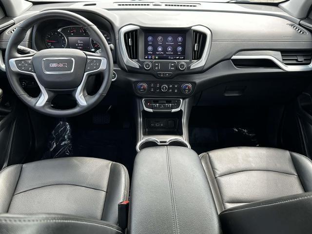 Photo of 2022 Quicksilver Metallic GMC Terrain