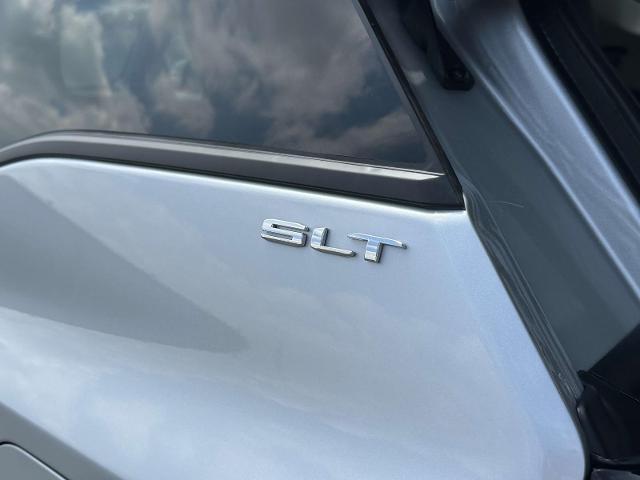 Photo of 2022 Quicksilver Metallic GMC Terrain