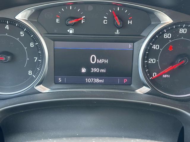 Photo of 2022 Quicksilver Metallic GMC Terrain
