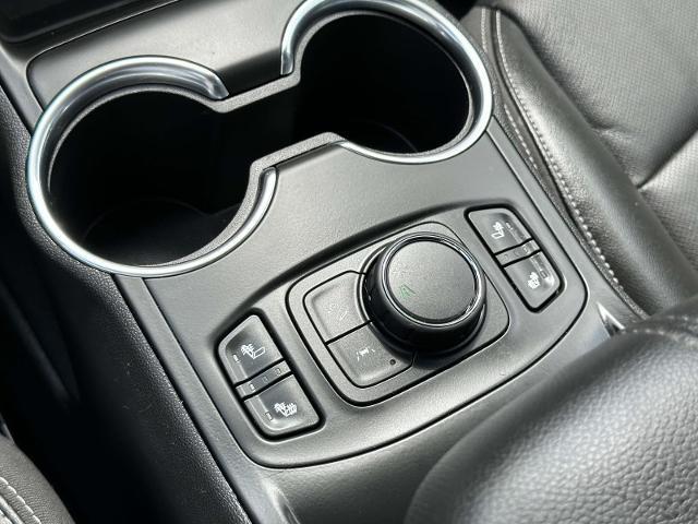Photo of 2022 Quicksilver Metallic GMC Terrain
