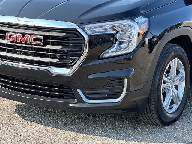 Photo of 2023 Ebony Twilight Metallic GMC Terrain