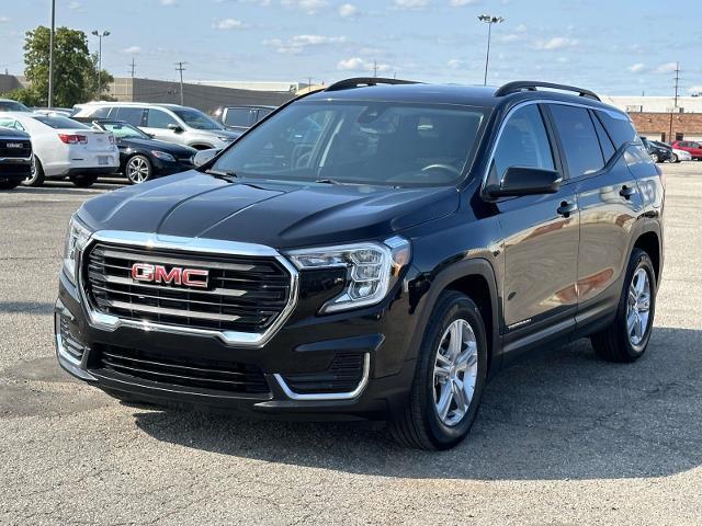 Photo of 2023 Ebony Twilight Metallic GMC Terrain