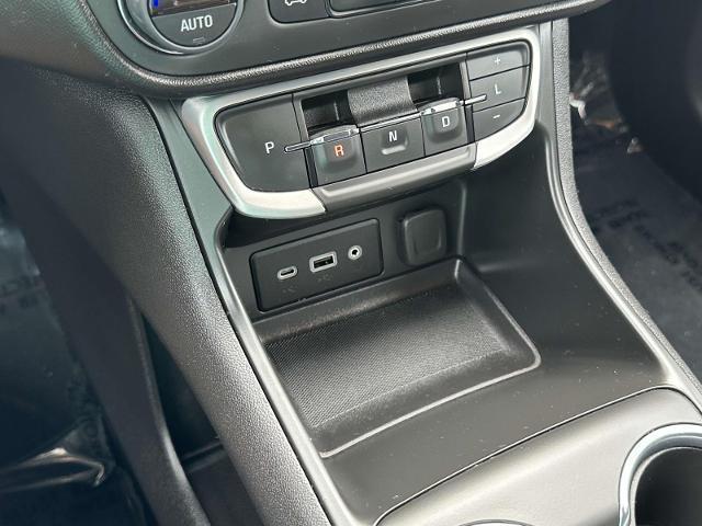 Photo of 2022 Ebony Twilight Metallic GMC Terrain