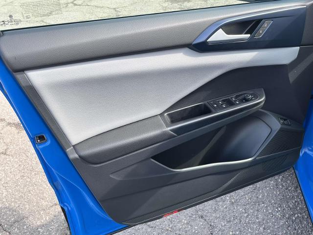 Photo of 2023 Cornflower Blue Volkswagen Taos