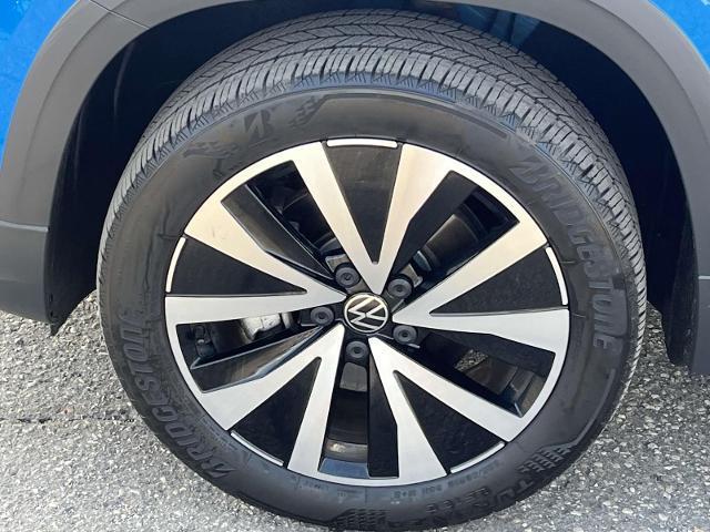Photo of 2023 Cornflower Blue Volkswagen Taos