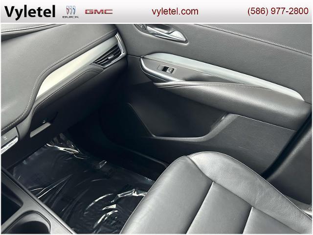 Photo of 2019 Crystal White Tri-Coat Cadillac XT4