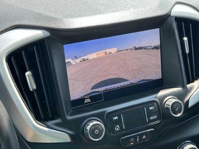 Photo of 2022 Summit White GMC Terrain