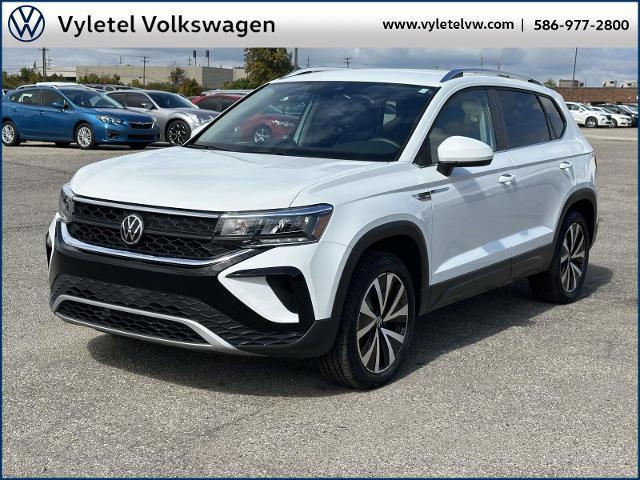 Photo of 2022 Pure White Volkswagen Taos