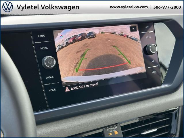 Photo of 2022 Pure White Volkswagen Taos