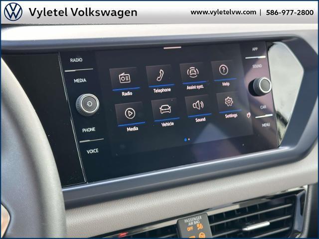 Photo of 2022 Pure White Volkswagen Taos