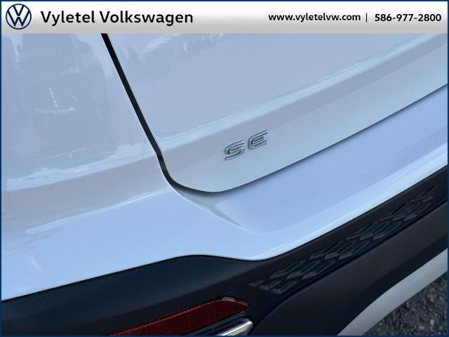 Photo of 2022 Pure White Volkswagen Taos