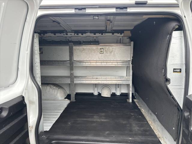 Photo of 2018 White GMC Savana 3500