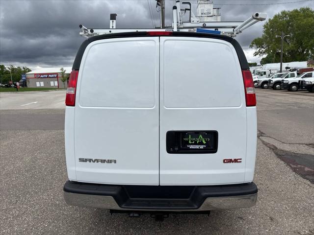 Photo of 2018 White GMC Savana 3500
