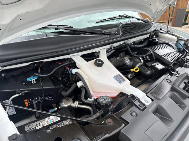 Photo of 2018 White GMC Savana 3500