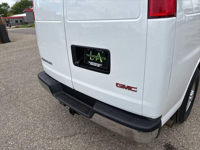 Photo of 2018 White GMC Savana 3500
