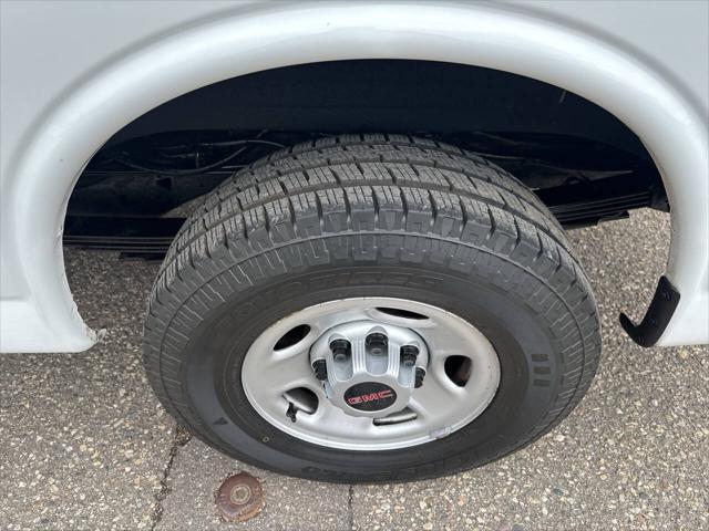 Photo of 2018 White GMC Savana 3500