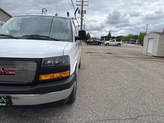 Photo of 2018 White GMC Savana 3500